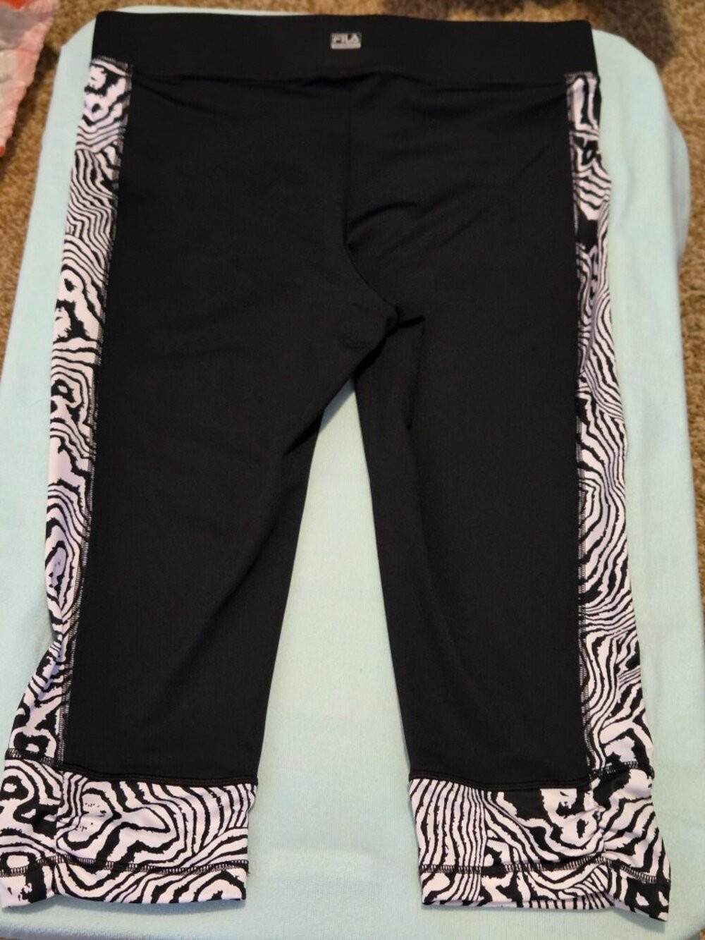 FILA Sport Cropped Leggings Black White Print Workout Activewear